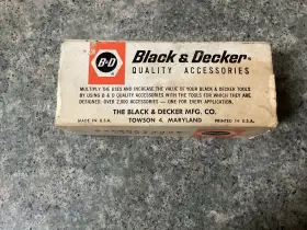 18028 Black Decker And Hole Saw Mandrel With Pilot Drill No