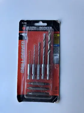 71-795 Black Decker And 8 Piece Drill/driver Bit Set