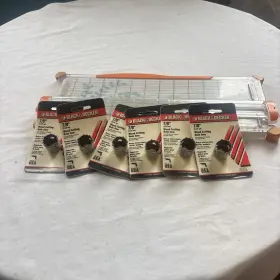 U1272 Black Decker Lot Of 6black And 7/8 Inch Wood Cutting Hole Saw Usa