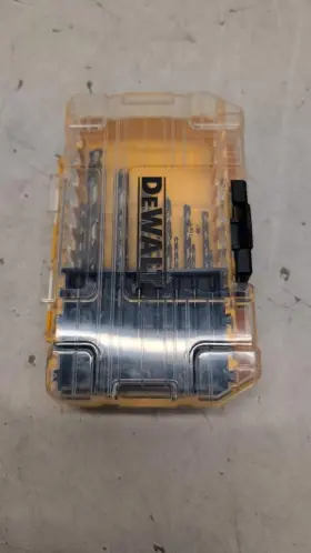 P03062844 Dewalt 028874113633 Toughcase Drill Driver Bit Set