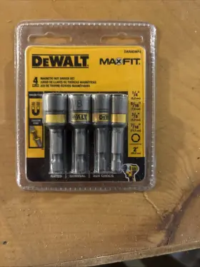 Dewalt 885911618618 Maxfit 4 Pc Magnetic Nut Driver Set Dwandmf4