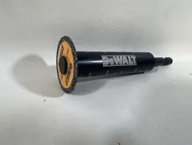 Dewdt20563qz Dewalt Dt20563qz 1/4 Inch D Inside Pipe Cutter Attachment 34mm Cuts 1-1/4 To 8in