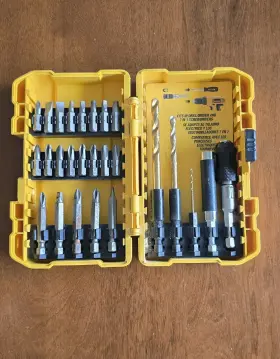 Dw2504tg Dewalt Tough Grip 27-piece Screwdriver Bit Set Model