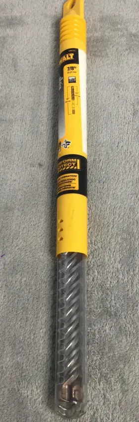 Dw5752 Dewalt 7/8 Inch X 11 16 4-cutter Spline Shank Rotary Hammer Bit Germany