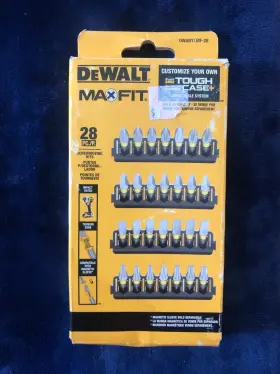 Dwa2sls32 Dewalt Maxfit 28-piece Screwdriver Bit Set Magnetic Sleeve Toughcase Compatible