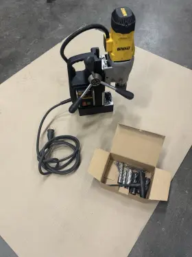 Dwe1622a Dewalt Dw 1622 Magnetic Drill Press 2 Inch Bits Case