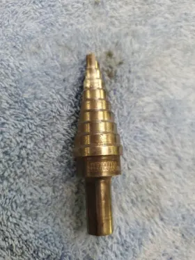 10233 Irwin Unibit #3. 1/4 Inch - 3/4 Used. Sharp