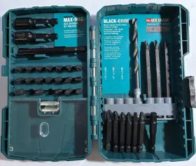 T-01373 Makita Free Shipping T01373 38 Piece Impact Drill Driver Bit Some Pieces Missing
