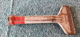 103663 Master Mechanic 3-1/2 Inch Brick Cut Chisel Preowned Red/gray Good Used Condition