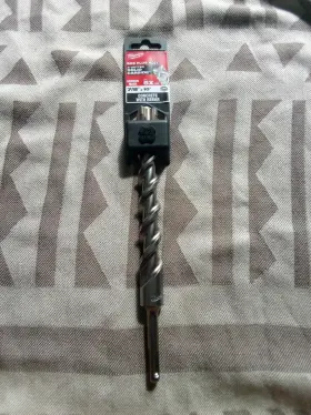 48-20-8444 Milwaukee 7/8 Inch X10 Drillbit Sds Plus 4-cutter Solid Carbide Concrete With Rebar
