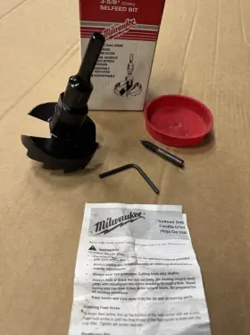 48-25-1371 Milwaukee 3 5/8 Inch Self Feed Drill Bit Used 1 Time