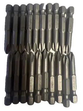 48-30-1520 Milwaukee 20 #2 Phillips 1/4 Inch Shank Size 2 Length Insert Drill Bit