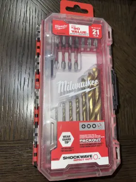 48-32-5183 Milwaukee 21 Pc. Drill And Driver Set Sealed