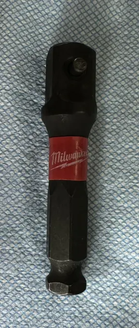 48-32-5700 Milwaukee Shockwave Lineman 7/16 Inch - 1/2 Impact Socket Adapter