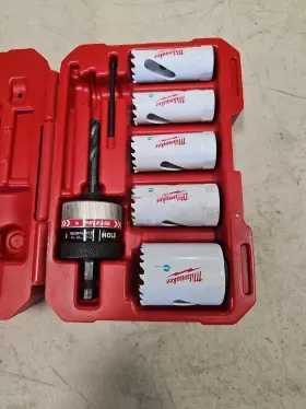 49-56-7210 Milwaukee 3/8 Inch Shank Twist Release Hole Bonus Kit Package