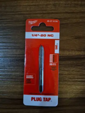 5968820 Milwaukee 1/4 Inch -20 Nc Straight Flute Plug Tap Pieces Qty. 1 Measurement