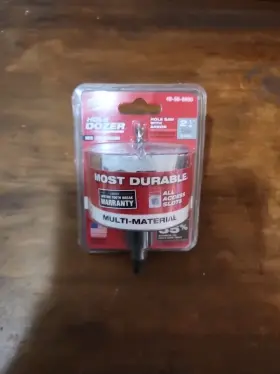 49-56-9680 Milwaukee Tool 2-1/4 Inch Hole Dozer Bi-metal Saw With Arbor
