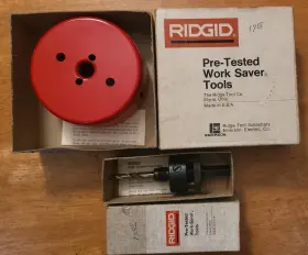 7032 Ridgid R2 Hole Saw Arbor With Pilot Drill And R66 4 1/8 Inch
