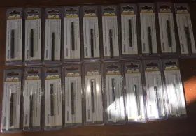 2127263 Rock River / Fastenal Lot Of 19 1/4 Inch X 3 Hole Saw Pilot Drill